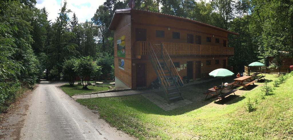 Lesni Penzion Vranov Vranov nad Dyji Bagian luar foto