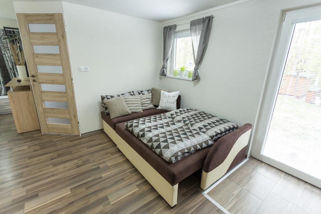 Lesni Penzion Vranov Vranov nad Dyji Bagian luar foto